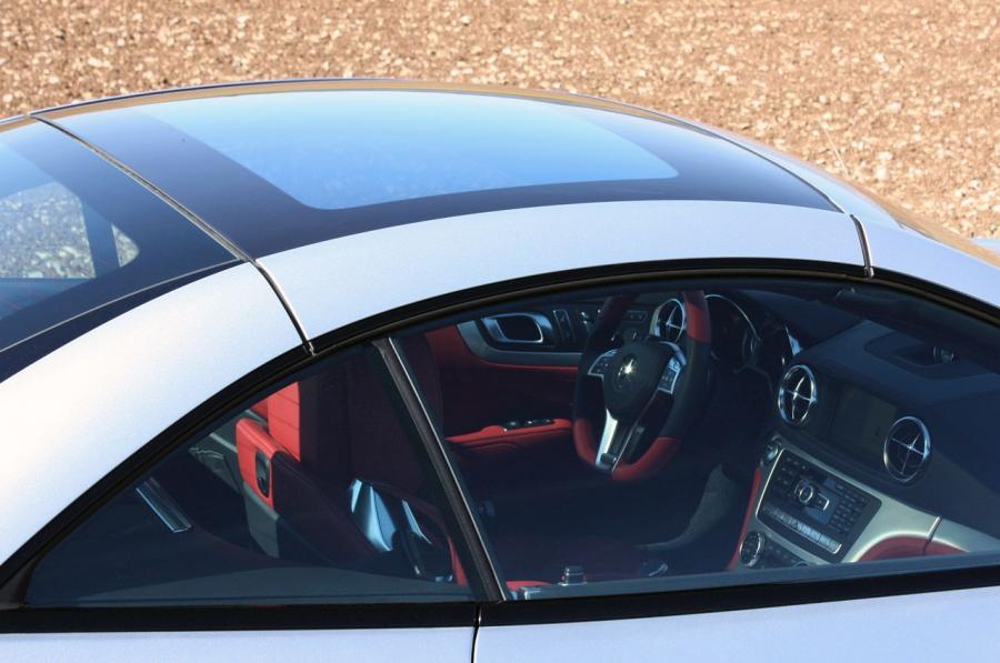  Mercedes-Benz SL550 2013 года  (фото 33 из 51)